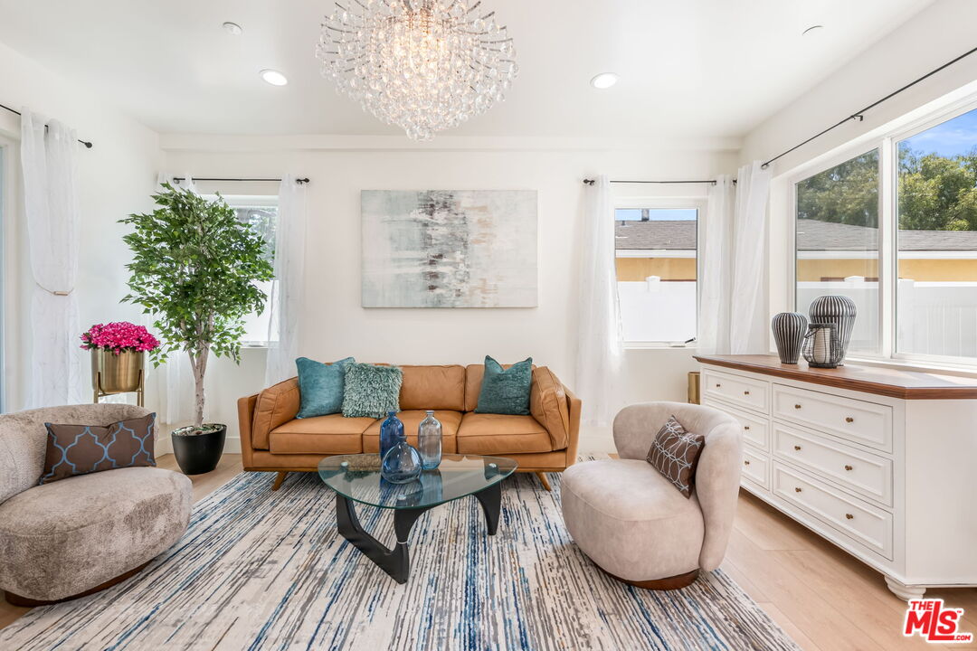 3643 Helms Ave, Culver City