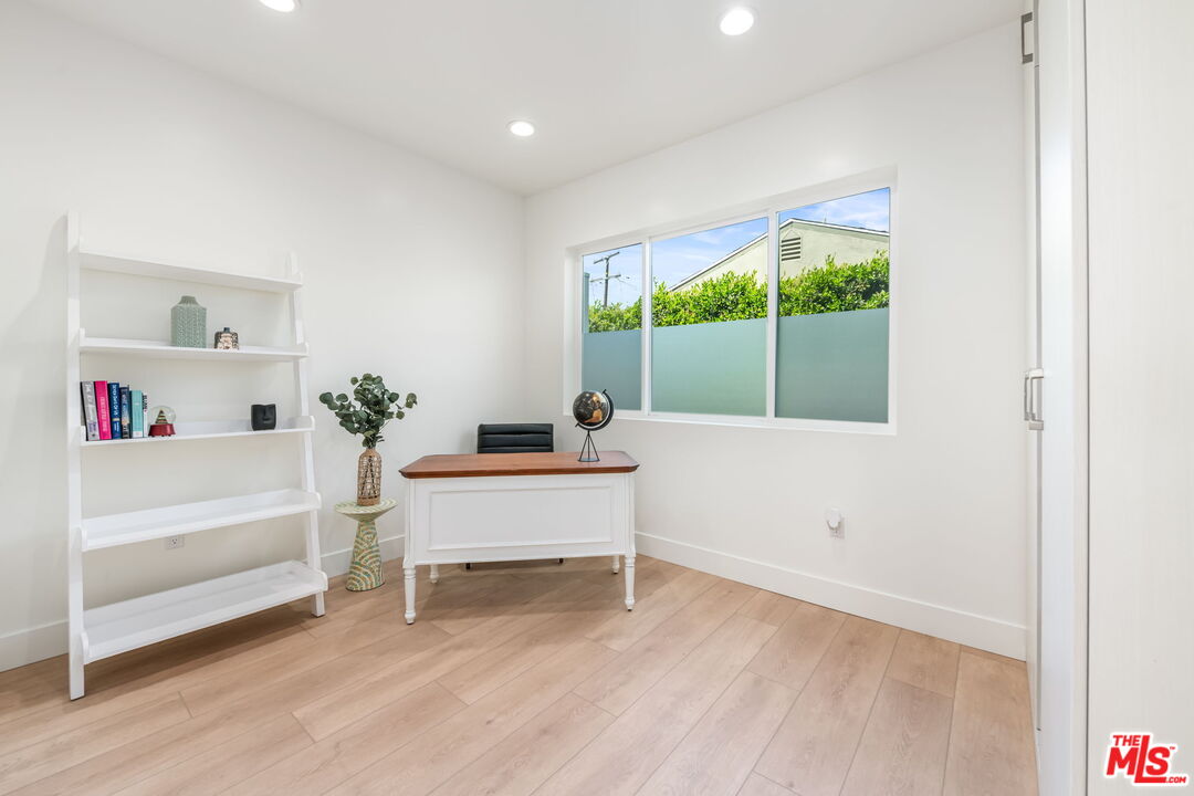 3643 Helms Ave, Culver City