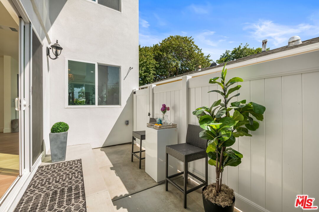 3643 Helms Ave, Culver City