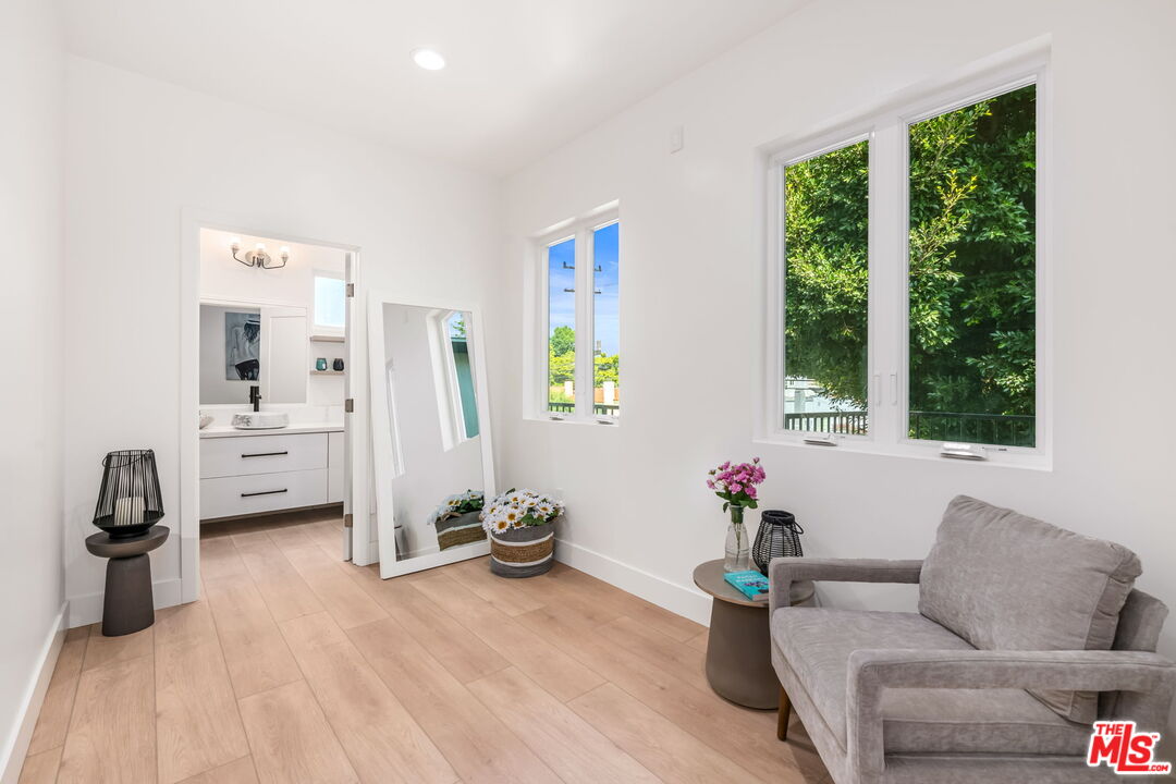 3643 Helms Ave, Culver City