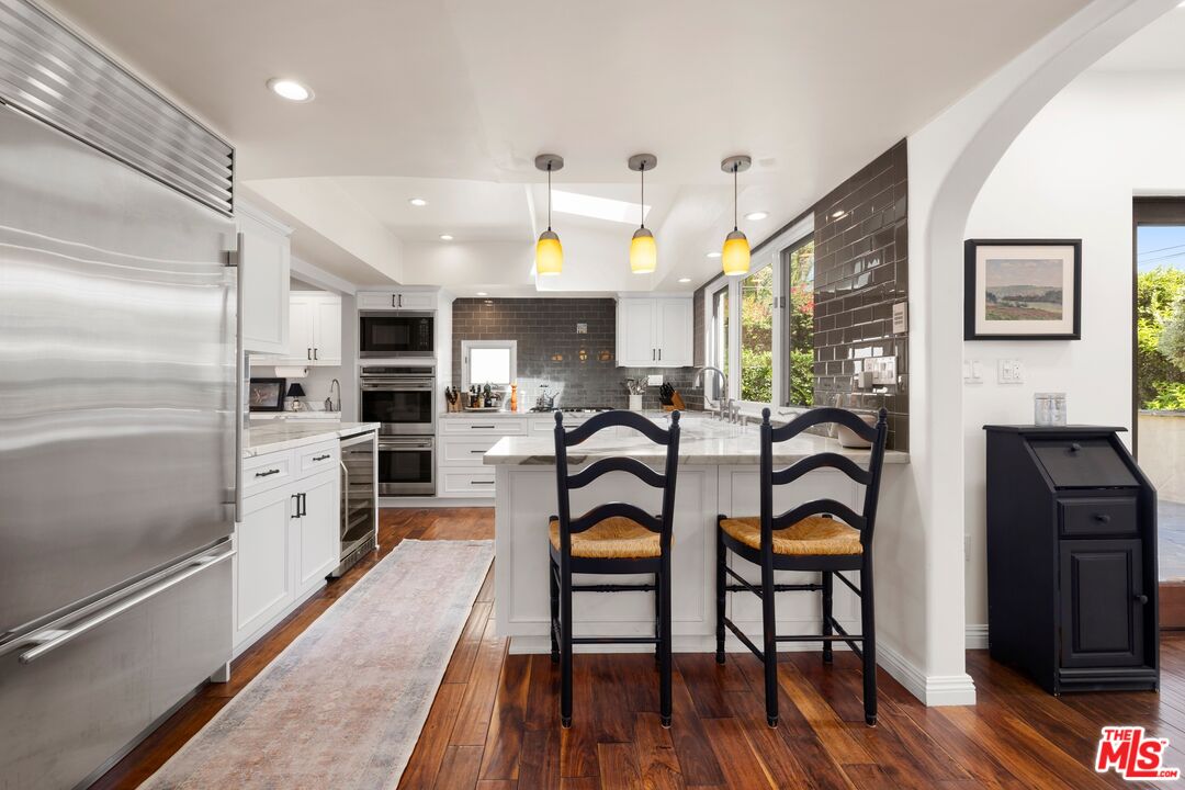 200 S McCarty Dr