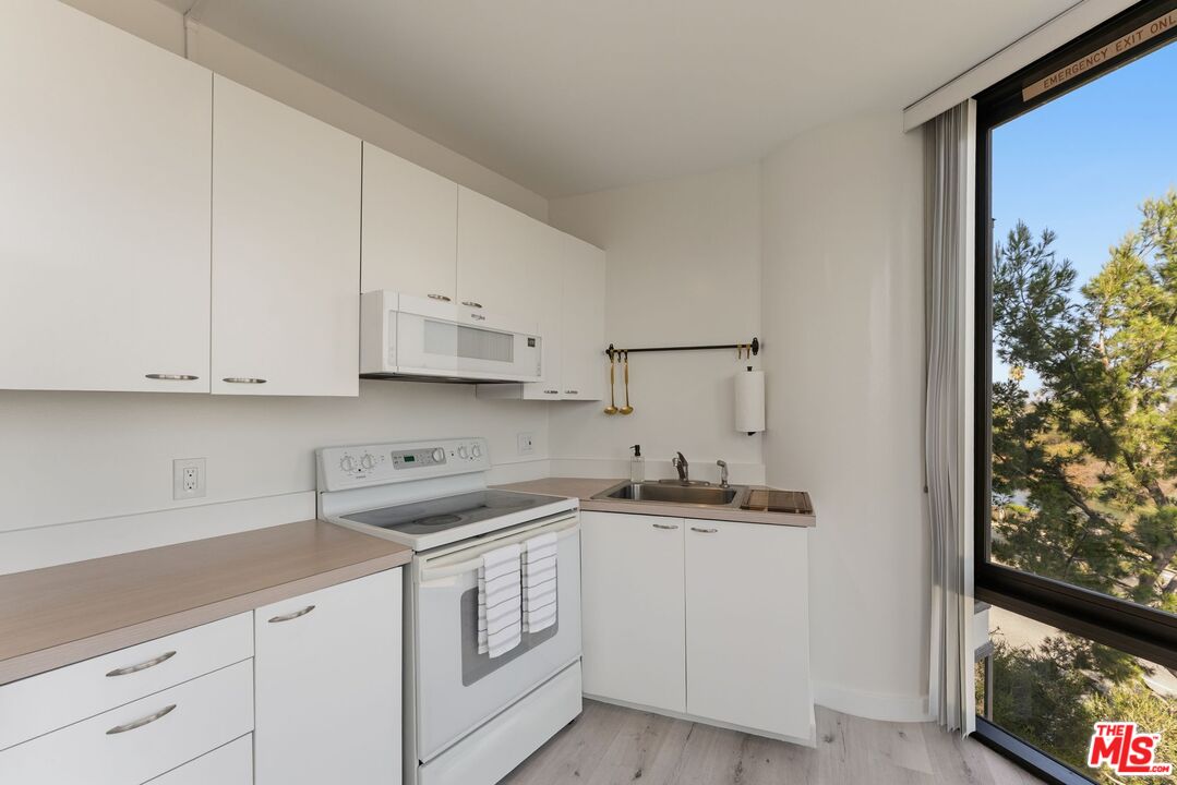 4316 Marina City Dr Unit: 310G, Marina Del Ray