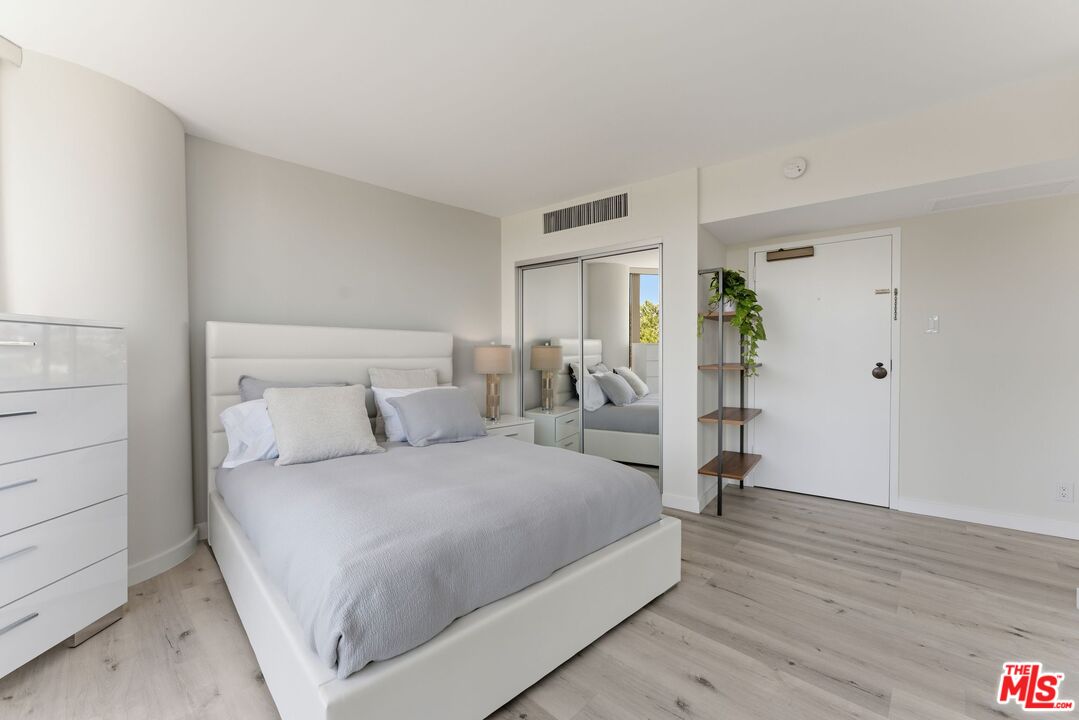 4316 Marina City Dr Unit: 310G, Marina Del Ray