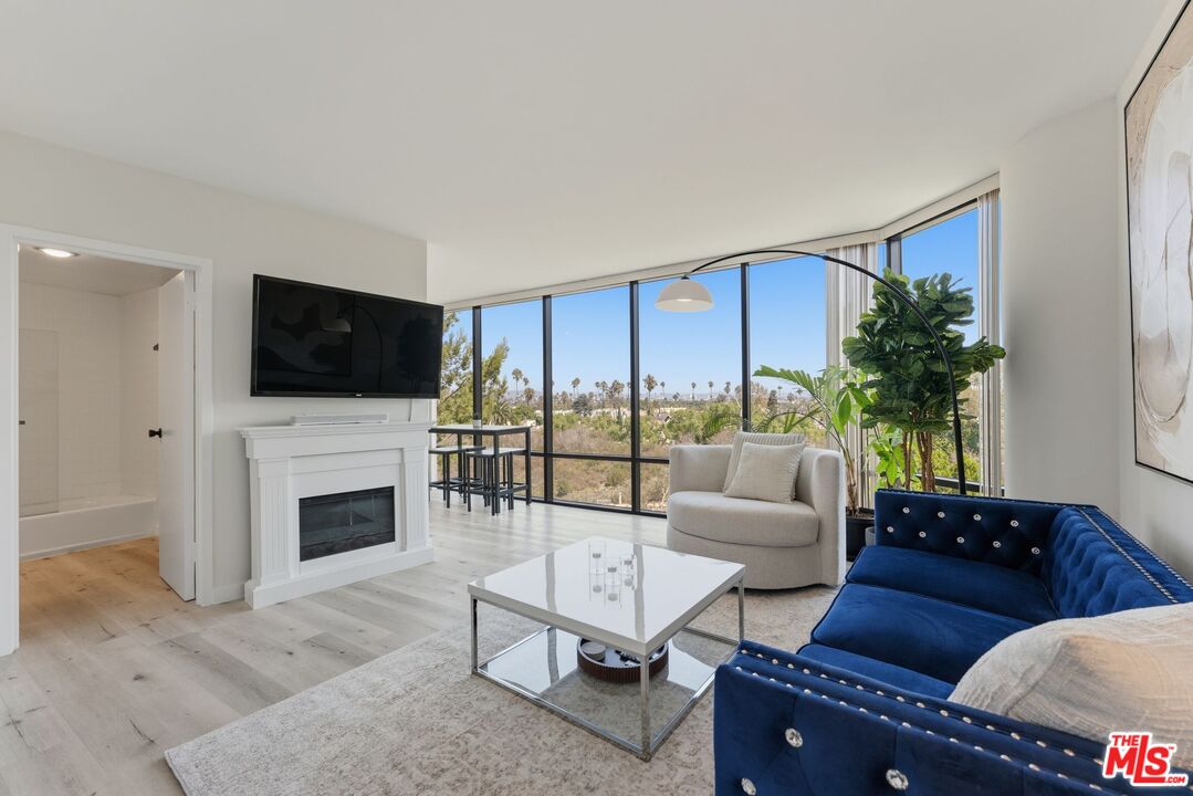 4316 Marina City Dr Unit: 310G, Marina Del Ray