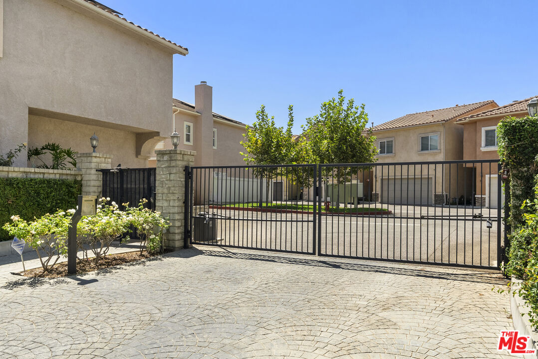 20300 Vanowen St Unit: 44, Winnetka 