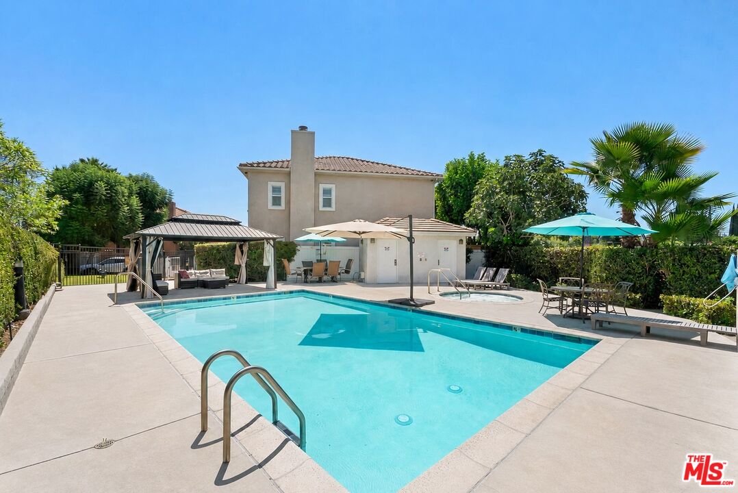 20300 Vanowen St Unit: 44, Winnetka 