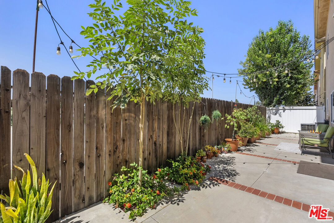 20300 Vanowen St Unit: 44, Winnetka 
