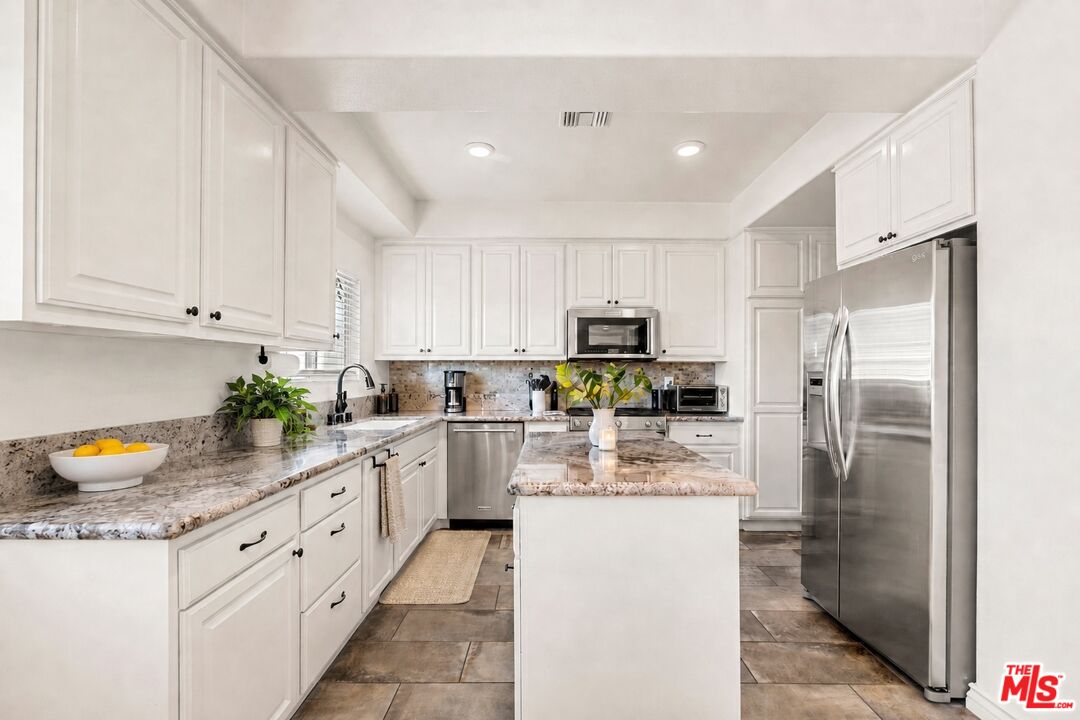 20300 Vanowen St Unit: 44, Winnetka 