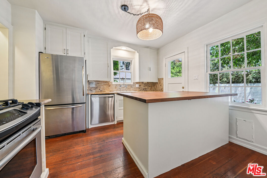 331 W Roses Rd, San Gabriel