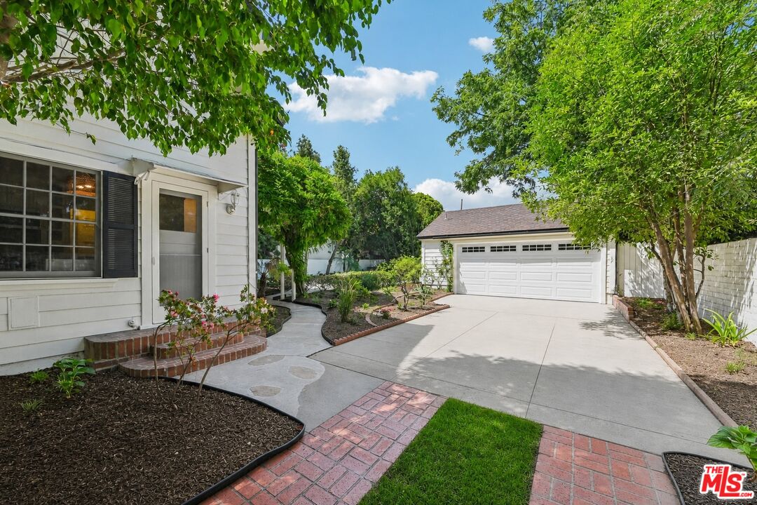 331 W Roses Rd, San Gabriel