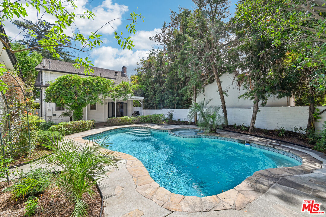 331 W Roses Rd, San Gabriel