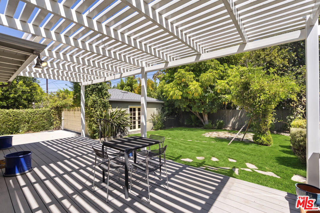 4718 Columbus Ave, Sherman Oaks