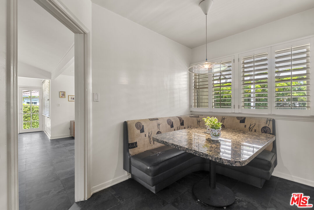 4718 Columbus Ave, Sherman Oaks