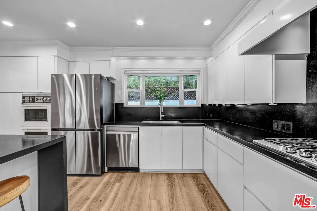 5406 Garden Grove Ave, Tarzana