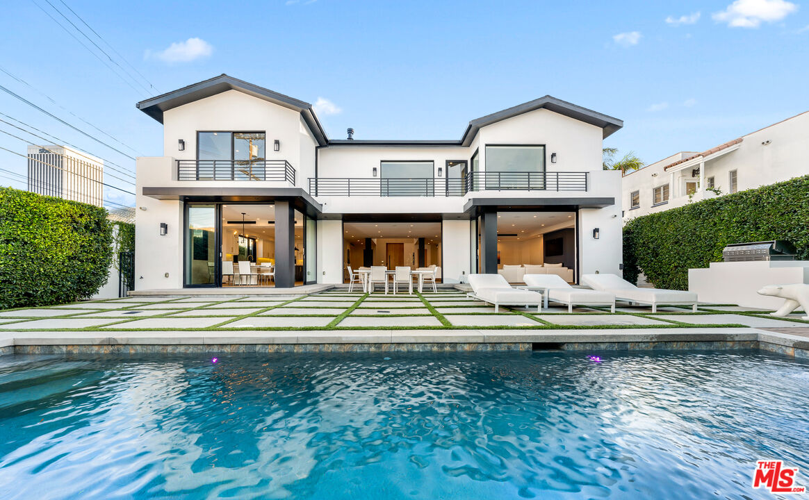 6115 W 6th St, Beverly Grove 