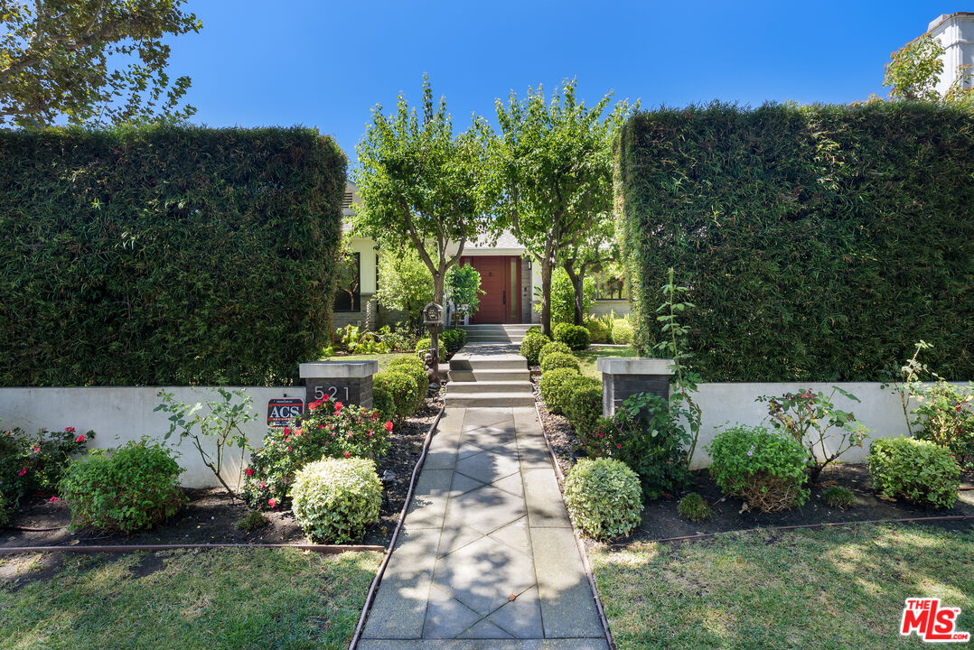 521 Loring Ave