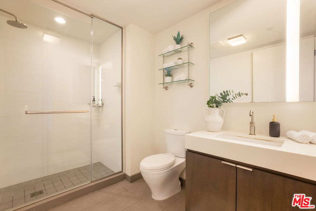 1755 Ocean Avenue Unit: 412, Santa Monica
