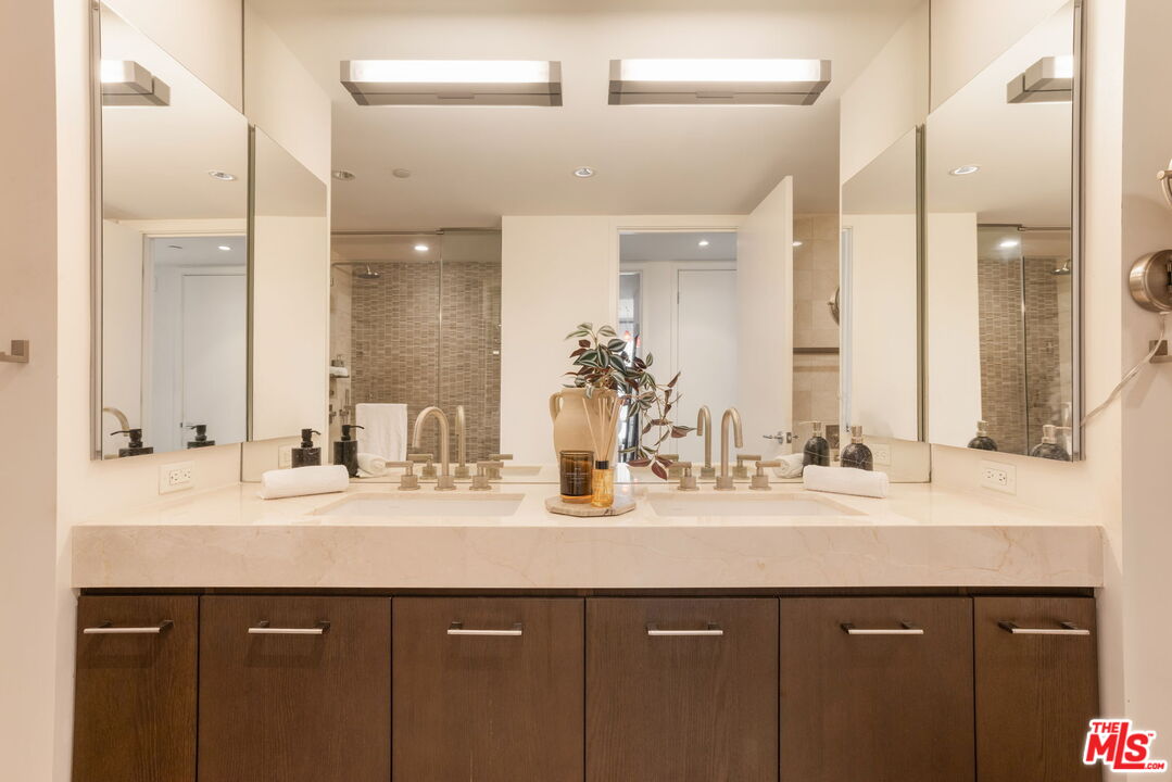 1755 Ocean Avenue Unit: 412, Santa Monica