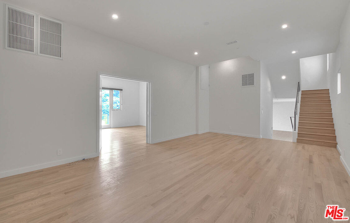 2610 Corralitas Dr