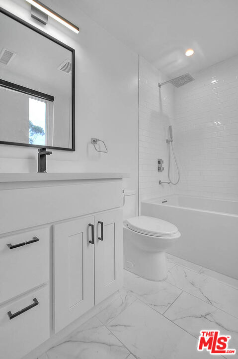 2610 Corralitas Dr