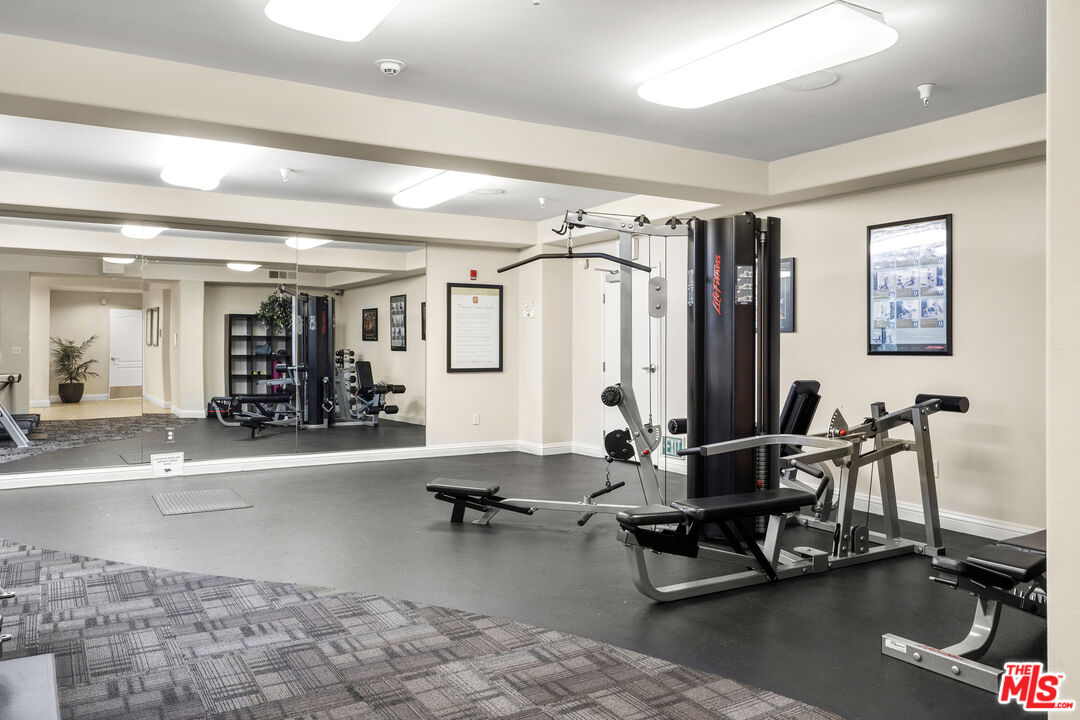 4060 Glencoe Ave Unit: 301, Marina Del Ray 