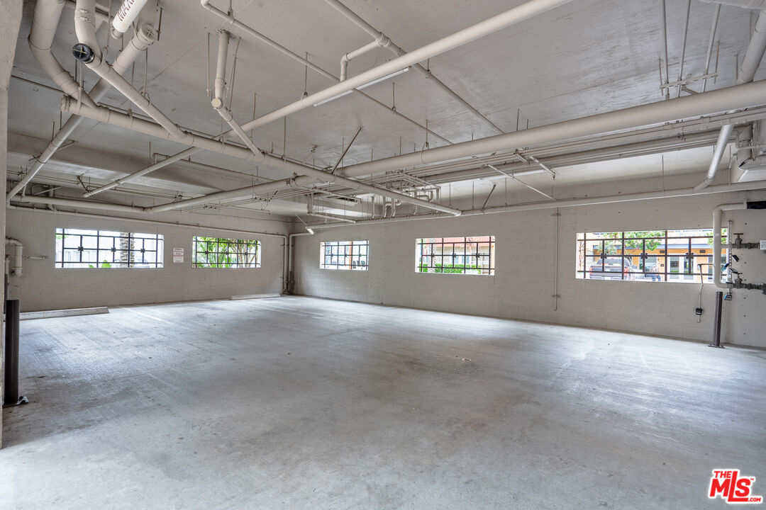 4060 Glencoe Ave Unit: 301, Marina Del Ray 