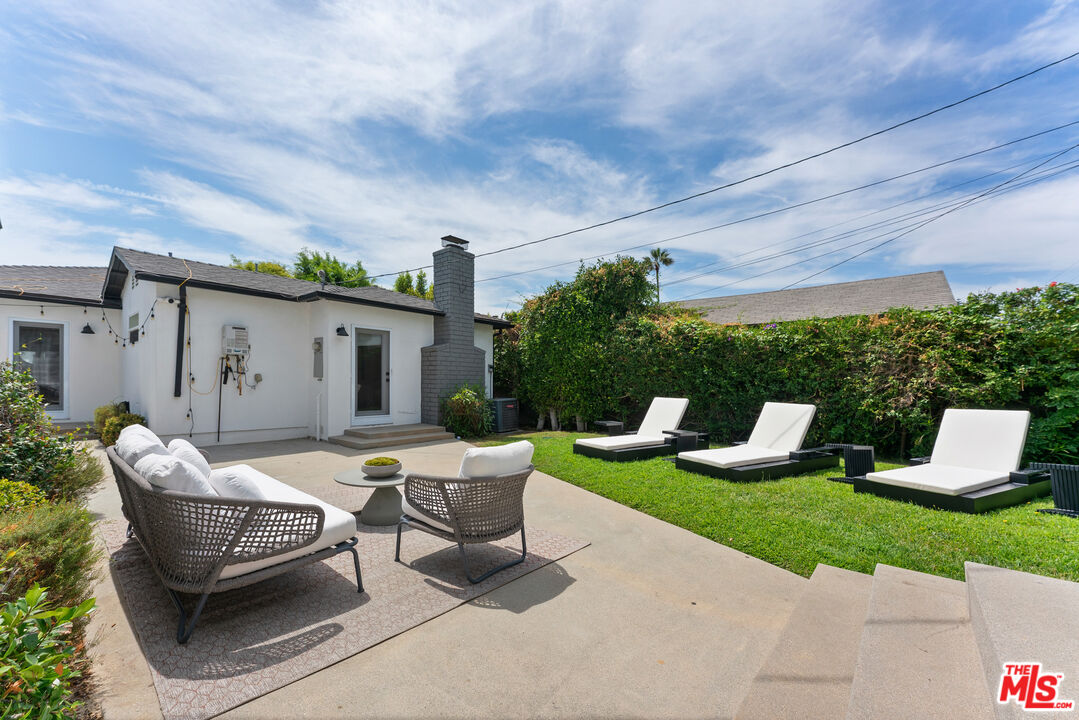 6417 W 83rd St, Westchester 