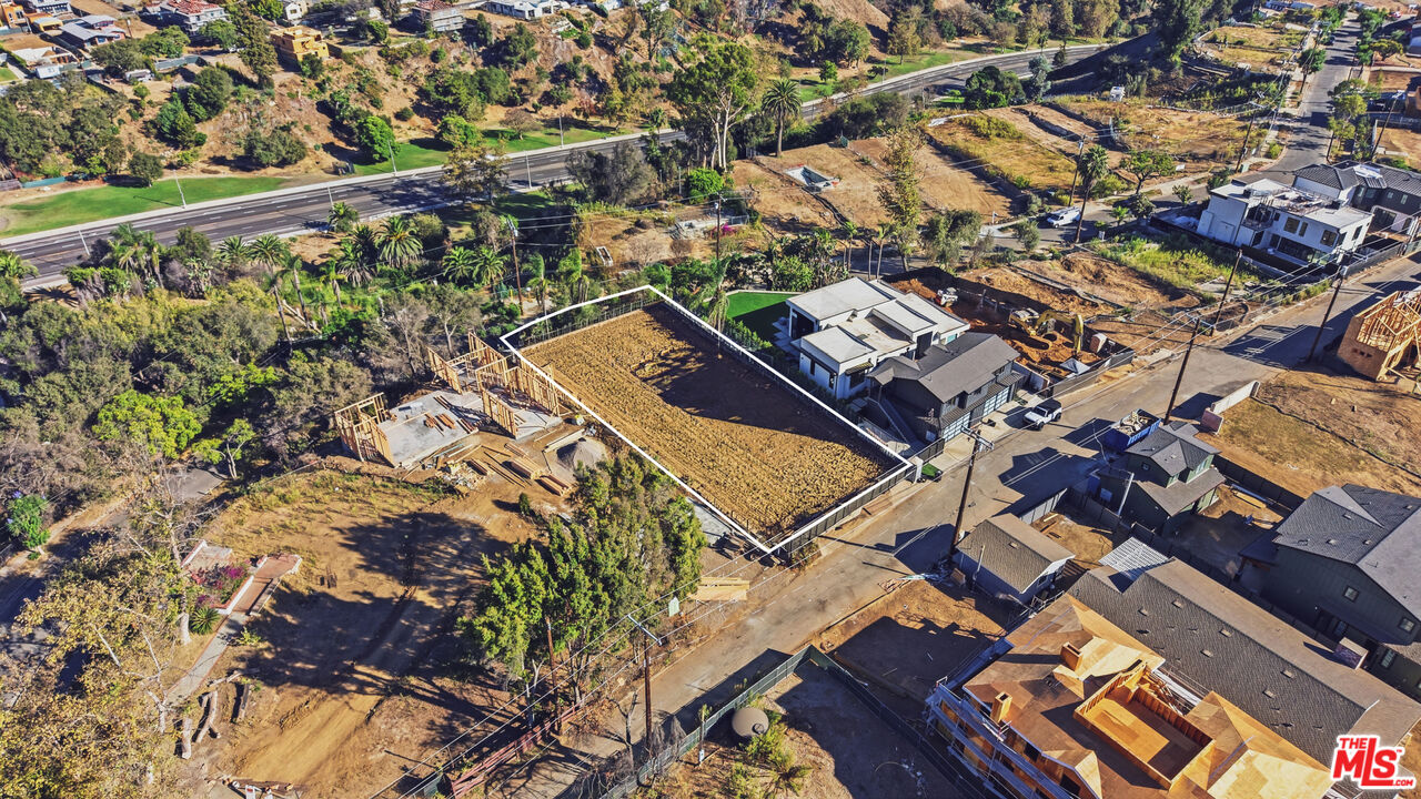 651 Erskine Dr, Pacific Palisades 