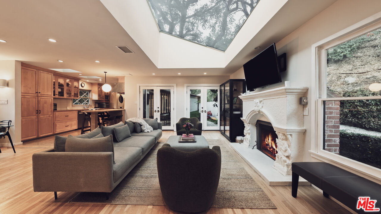 3440 Mandeville Canyon Rd, Brentwood 