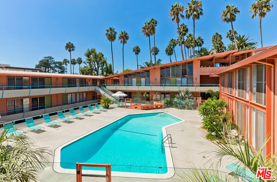 1400 N Hayworth Ave Unit: 11, West Hollywood 
