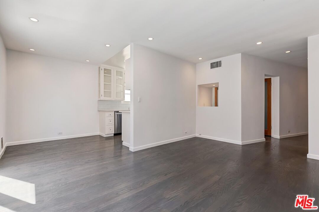 1400 N Hayworth Ave Unit: 11, West Hollywood 