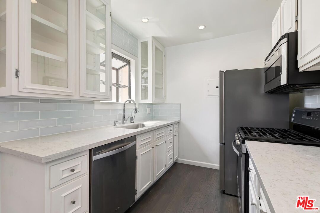 1400 N Hayworth Ave Unit: 11, West Hollywood 