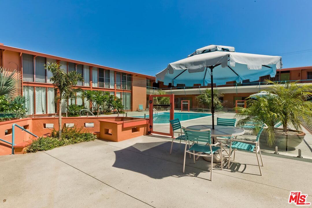 1400 N Hayworth Ave Unit: 11, West Hollywood 