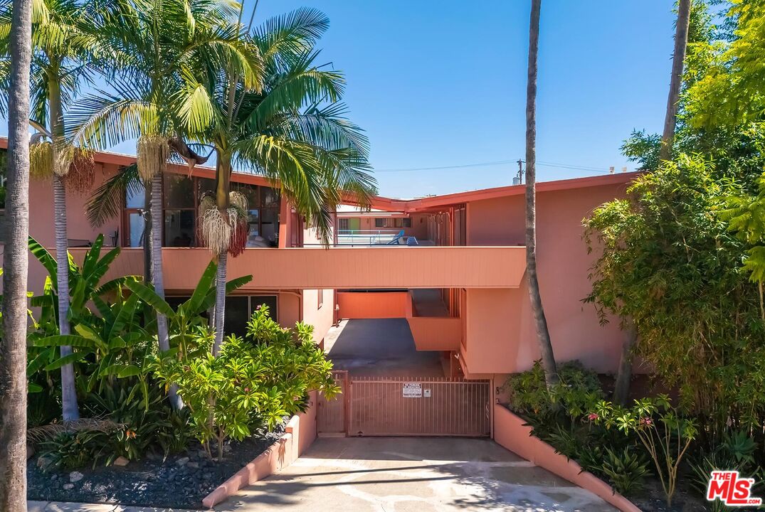 1400 N Hayworth Ave Unit: 11, West Hollywood 