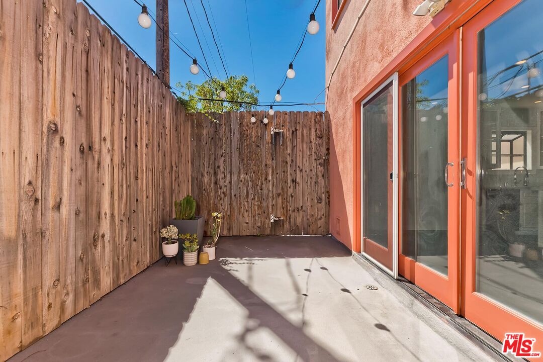 1400 N Hayworth Ave Unit: 11, West Hollywood 