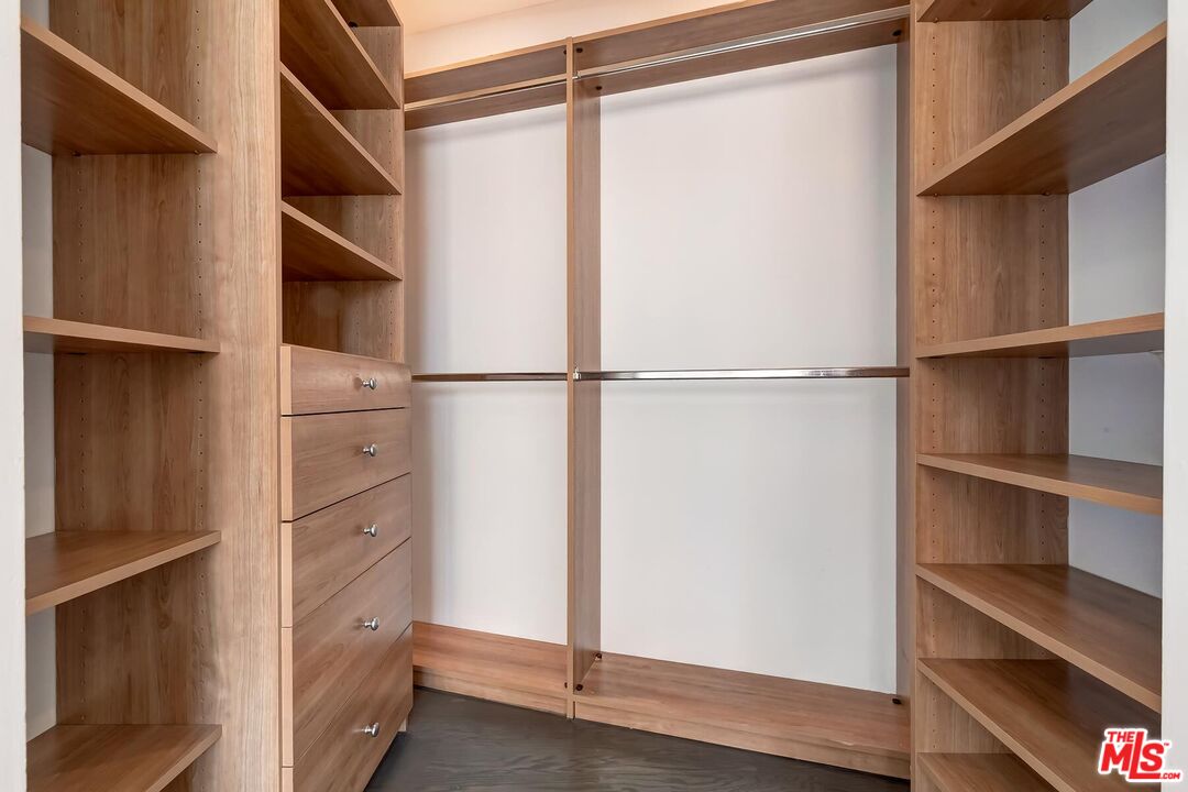 1400 N Hayworth Ave Unit: 11, West Hollywood 
