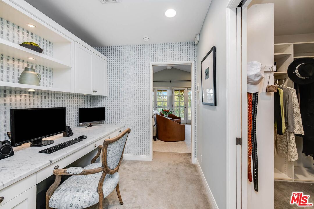 14633 Valley Vista Blvd, Sherman Oaks 