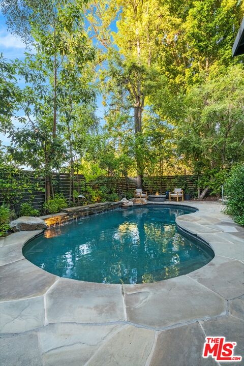 14633 Valley Vista Blvd, Sherman Oaks 
