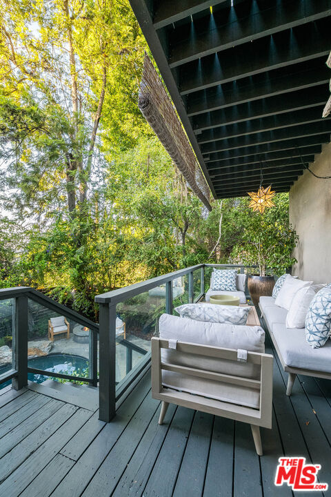 14633 Valley Vista Blvd, Sherman Oaks 