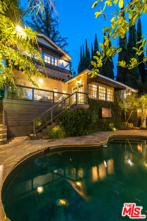 14633 Valley Vista Blvd, Sherman Oaks 