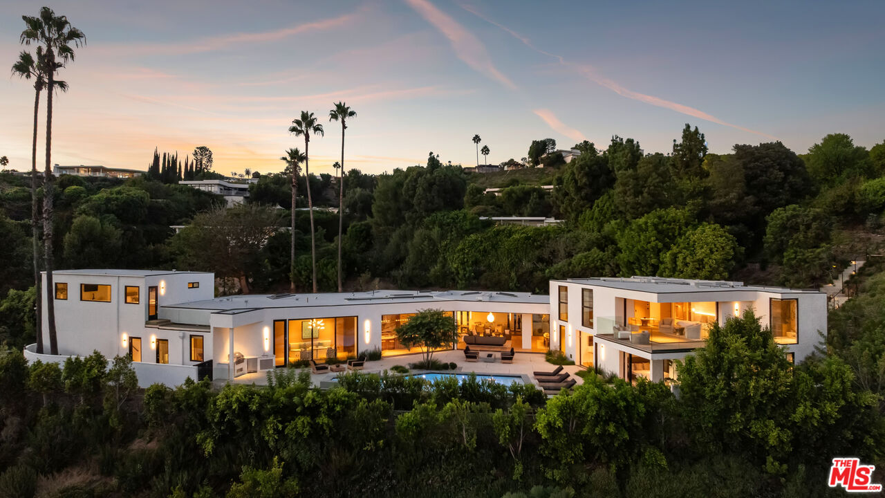 525 Arkell Dr, Beverly Hills