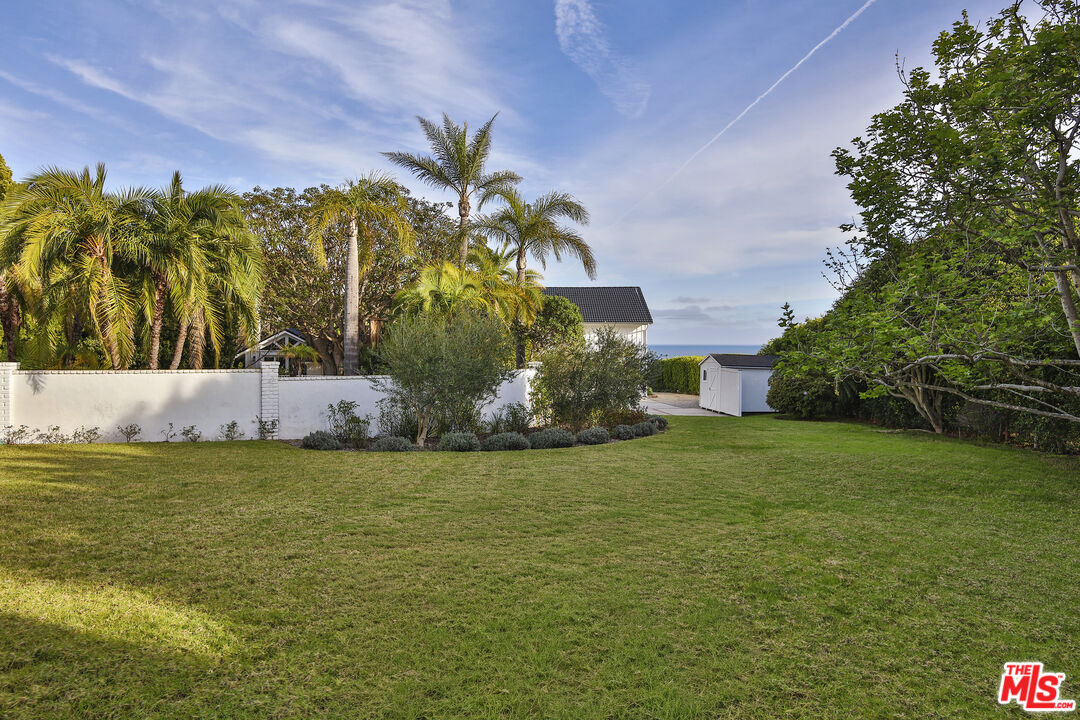 29225 Cliffside Dr, Malibu