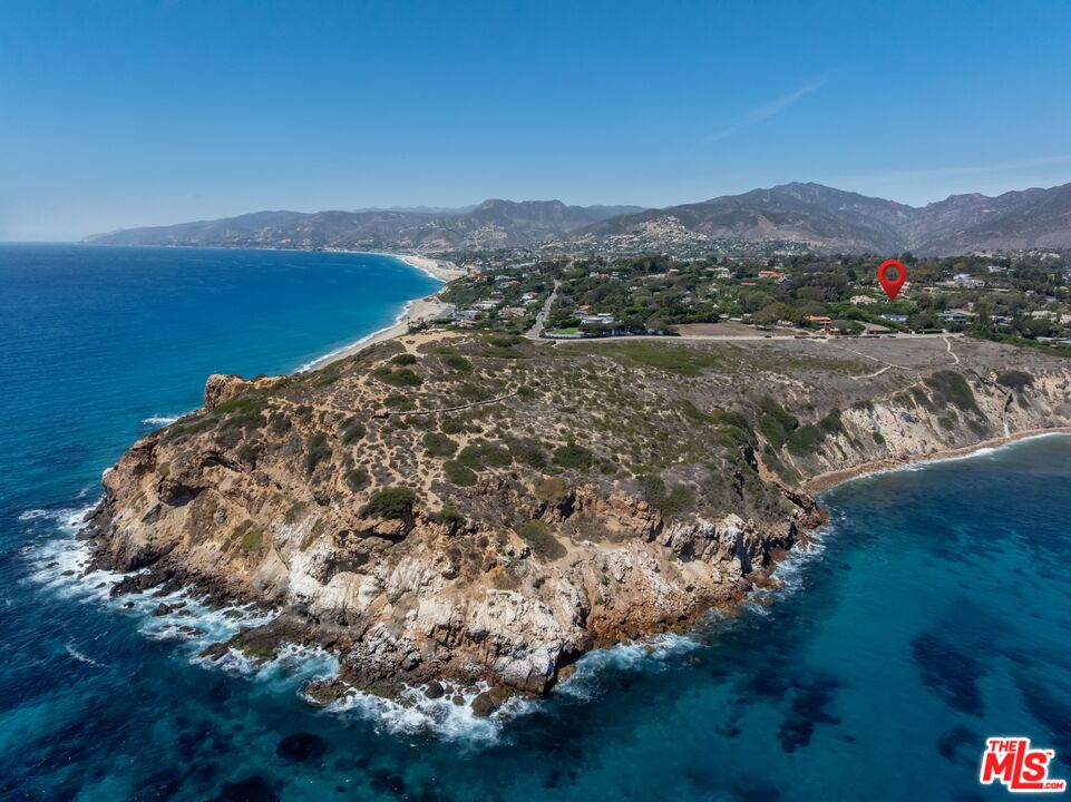 29225 Cliffside Dr, Malibu