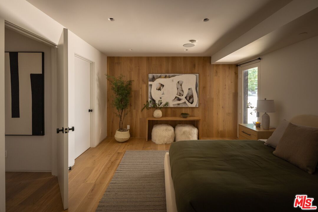 5717 Round Meadow Rd, Hidden Hills