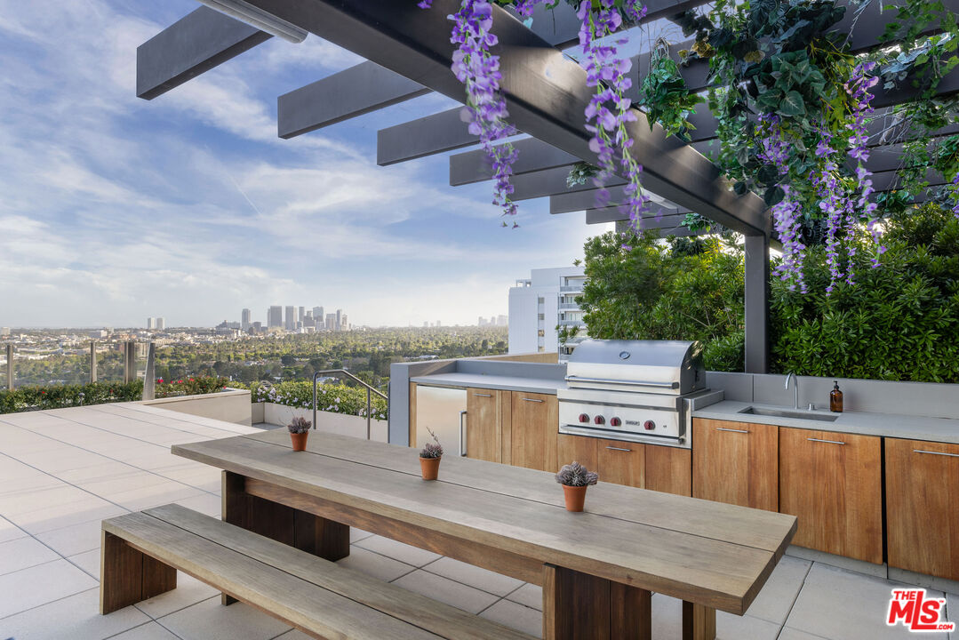 9040 W Sunset Blvd Unit: 905, West Hollywood