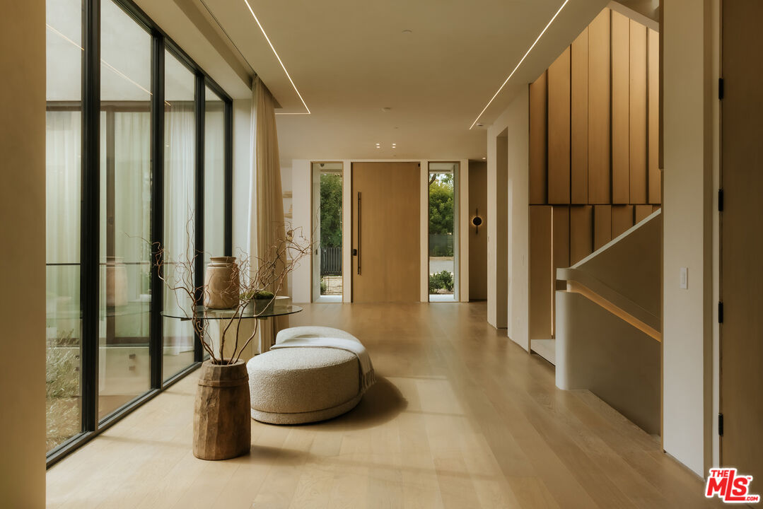 510 N Alpine Dr, Beverly Hills