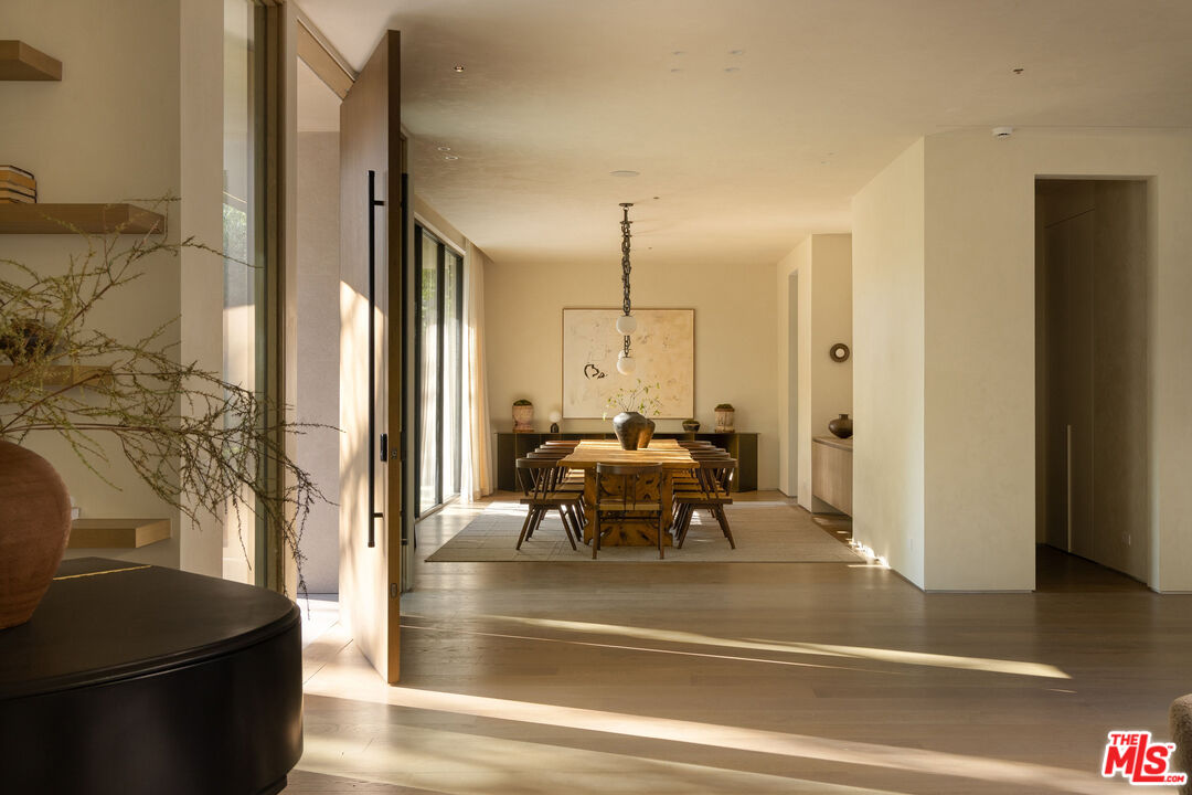 510 N Alpine Dr, Beverly Hills