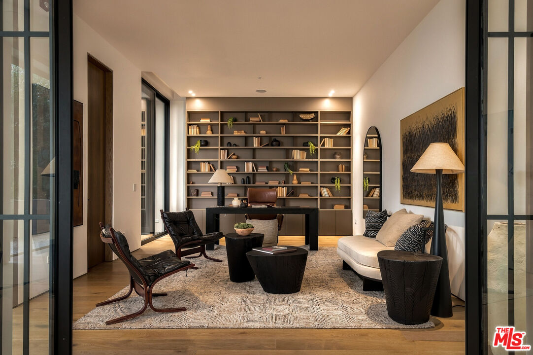 510 N Alpine Dr, Beverly Hills
