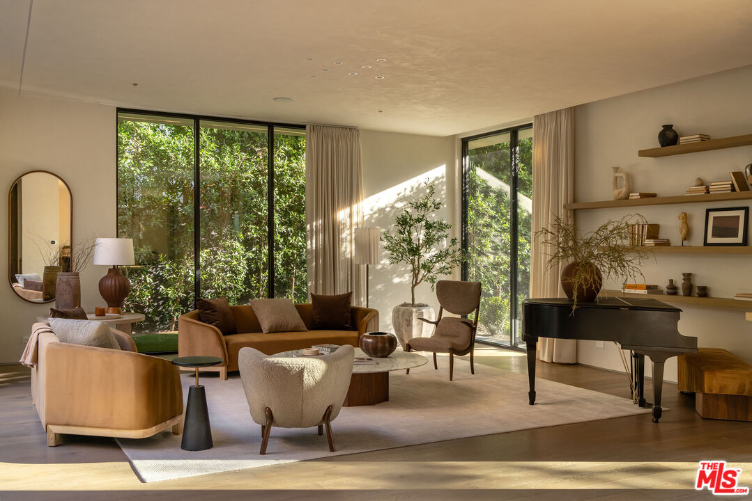 510 N Alpine Dr, Beverly Hills