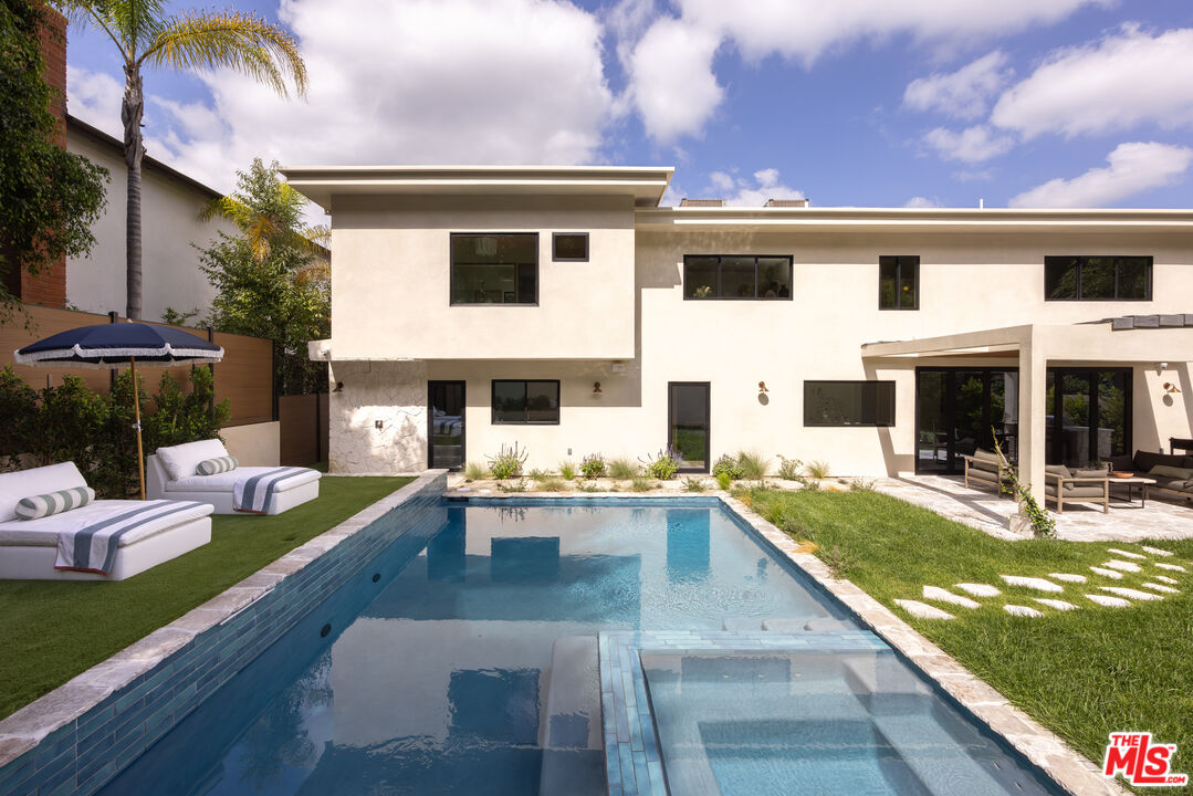 2968 Dona Susana Dr